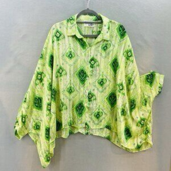 Bucketlist Oversized Batwing Sleeve Sheer Shirt Green Patterned Shirt small - Picture 3 of 3